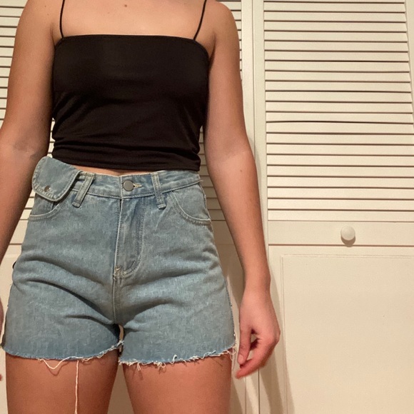 Jean Shorts with Pocket Detail - Picture 2 of 9